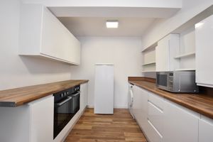 Photo 21- click for photo gallery